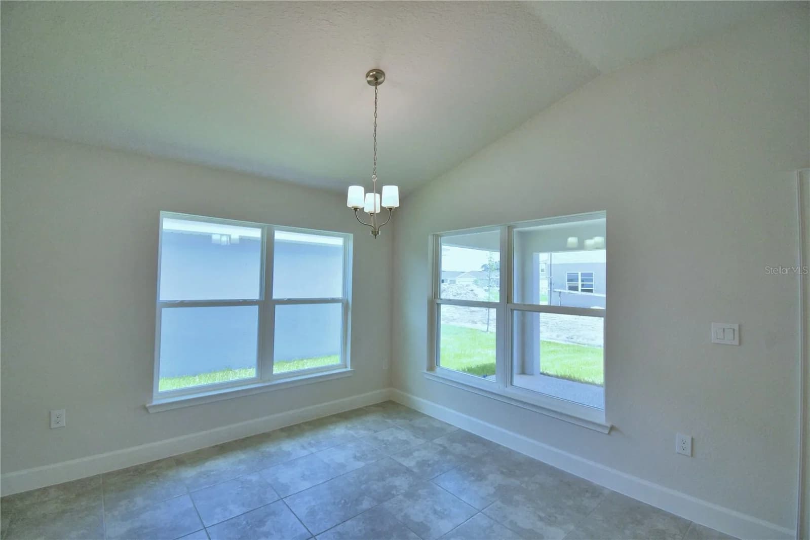 Photo 5 of 4620 CALAMINT Lane
