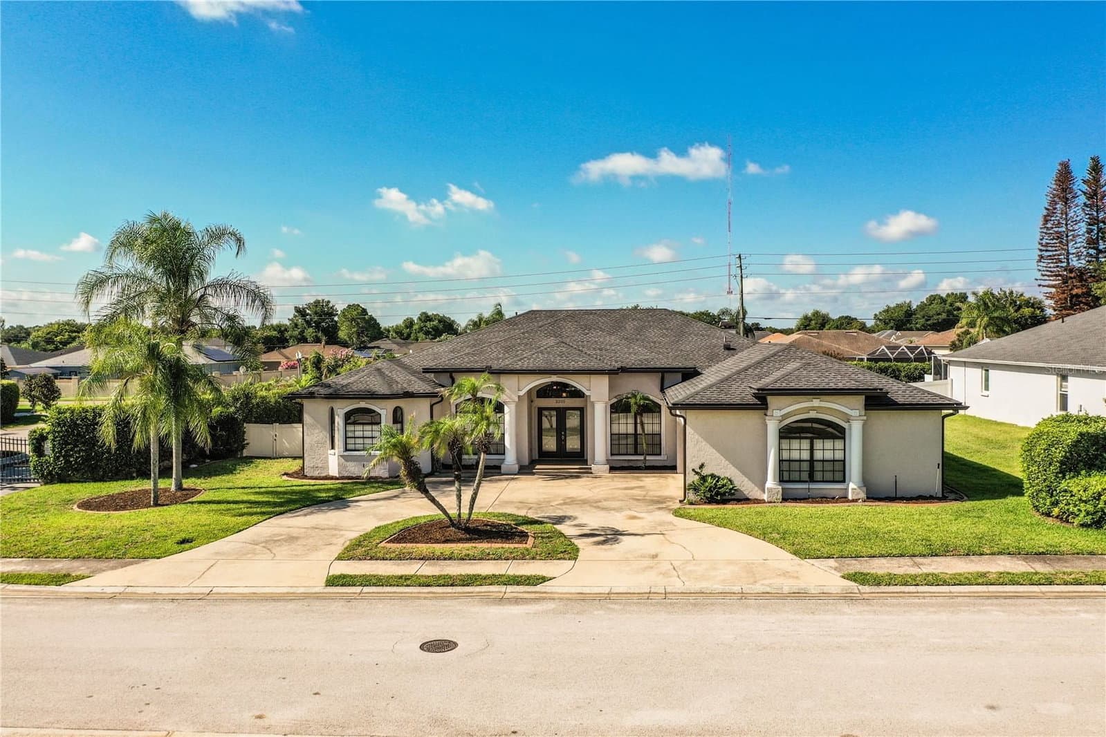 2205 CHESTERFIELD