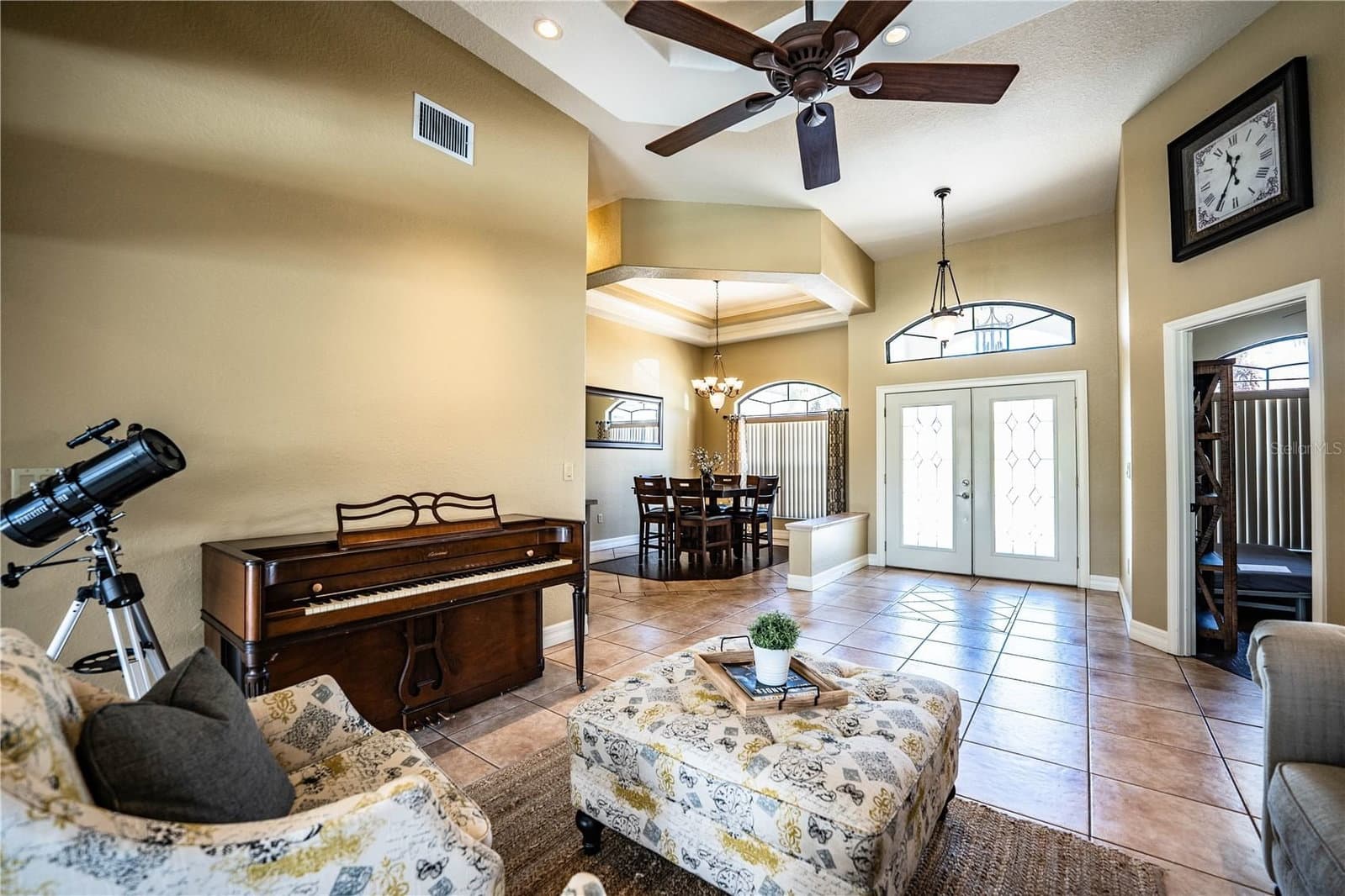 2205 CHESTERFIELD