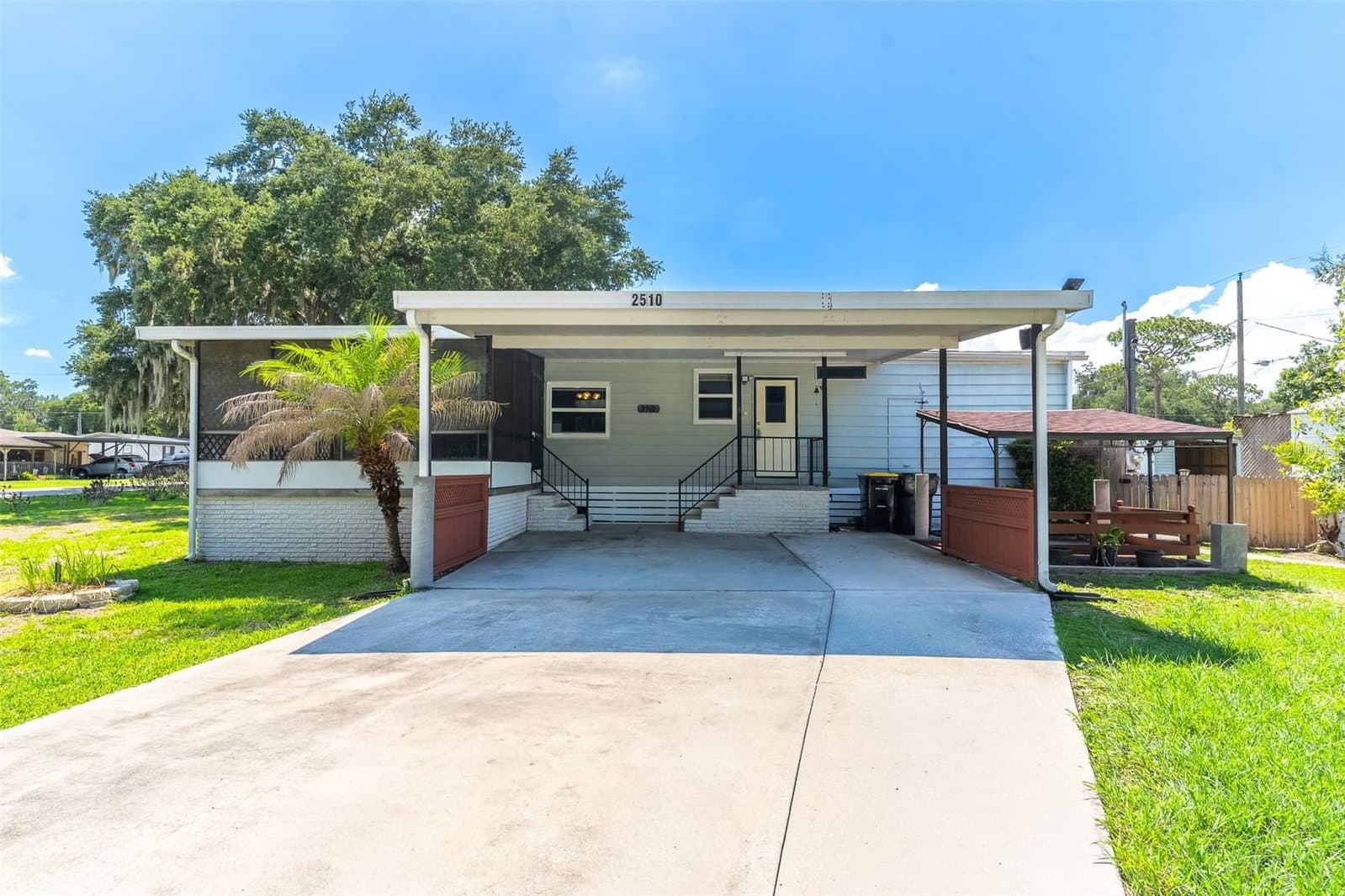 2510 ISLAND OAKS