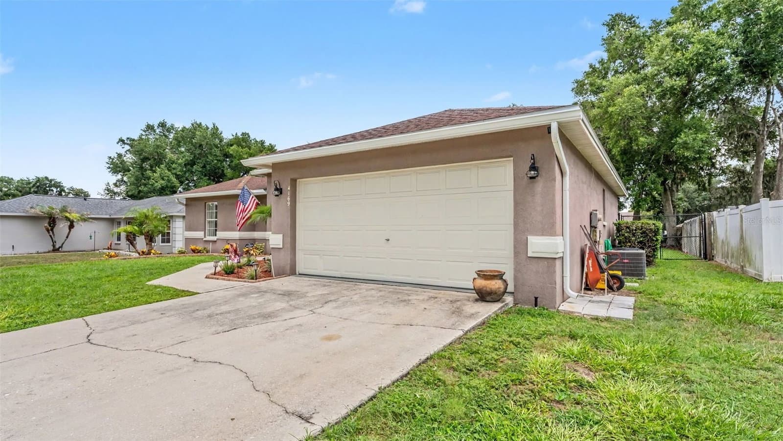 4169 MAYFAIR