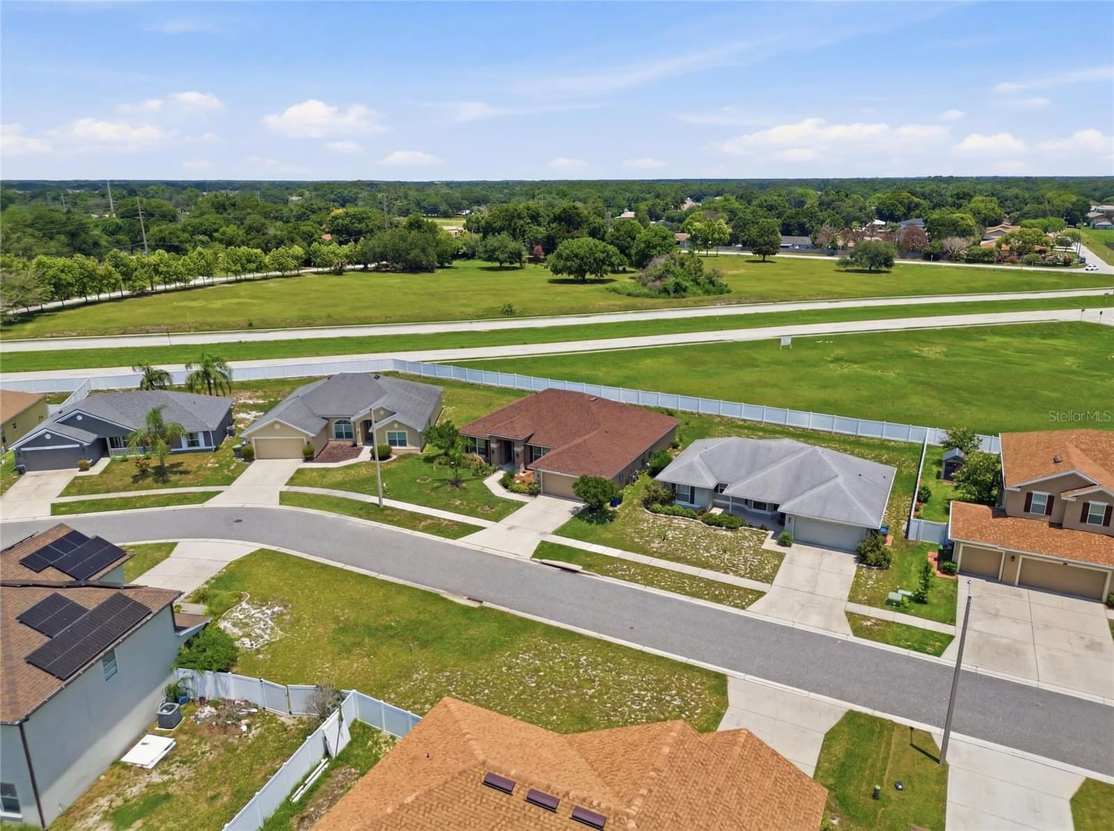 Photo 5 of 1097 NORMANDY HEIGHTS