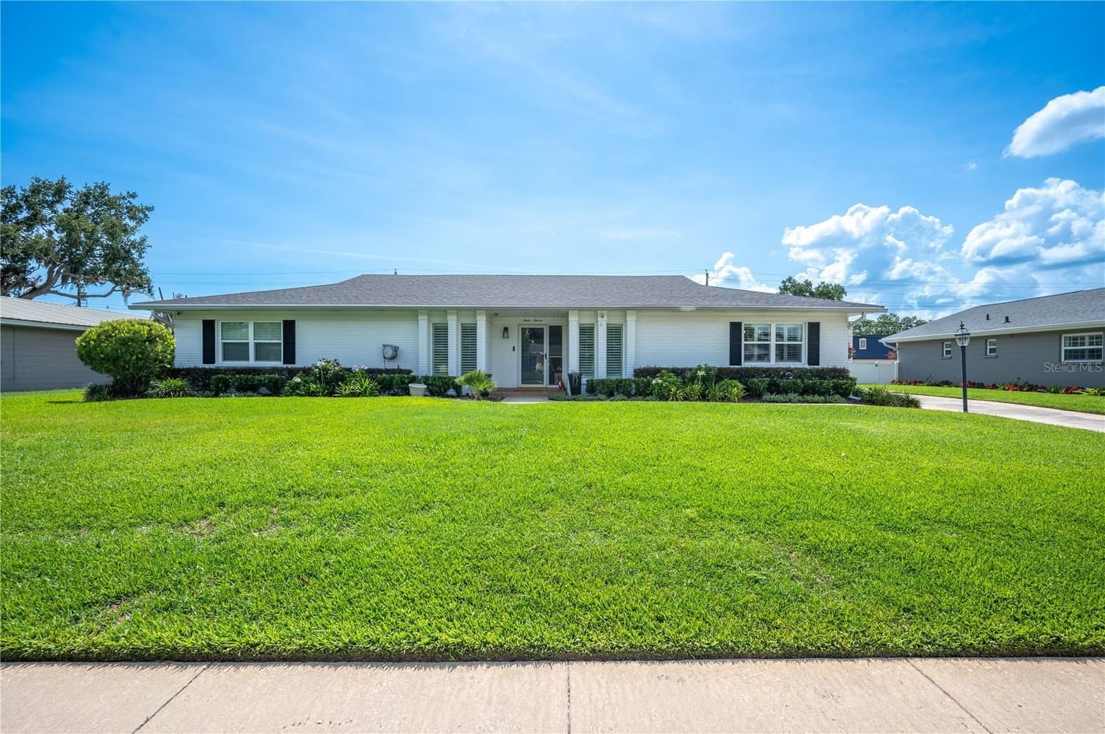 1211 HUNT
