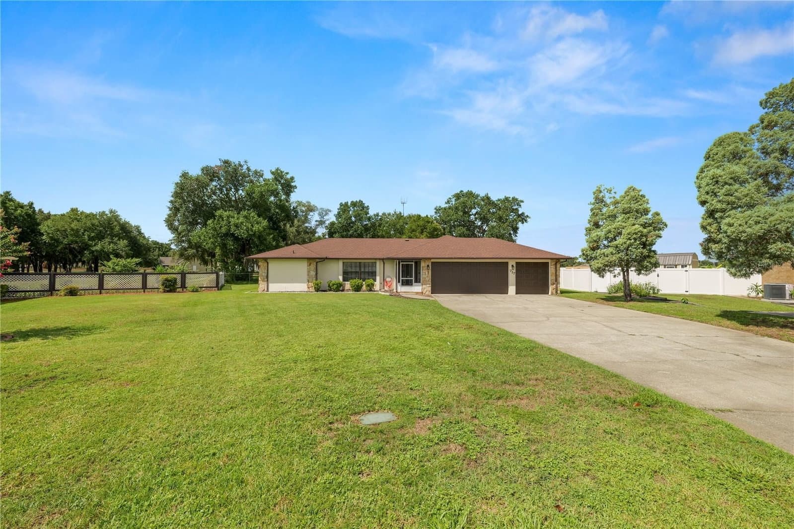 717 CEDAR KNOLL
