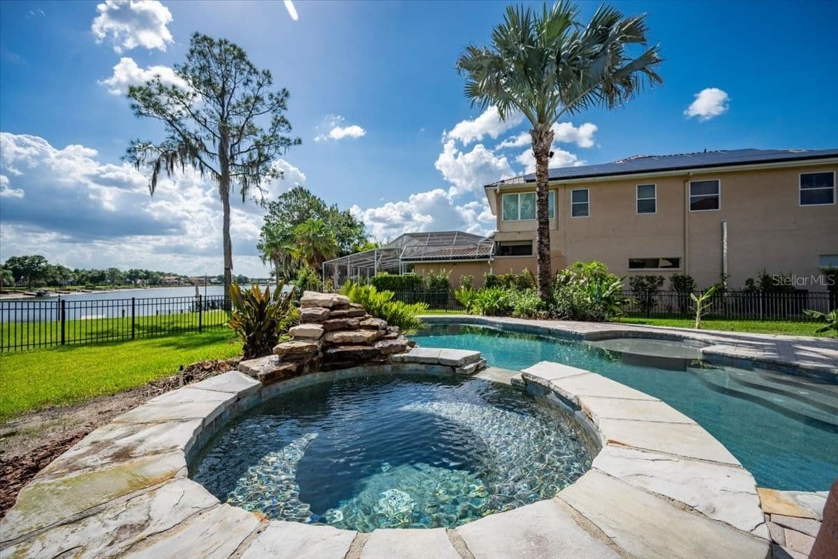 17802 SAINT LUCIA ISLE Drive
