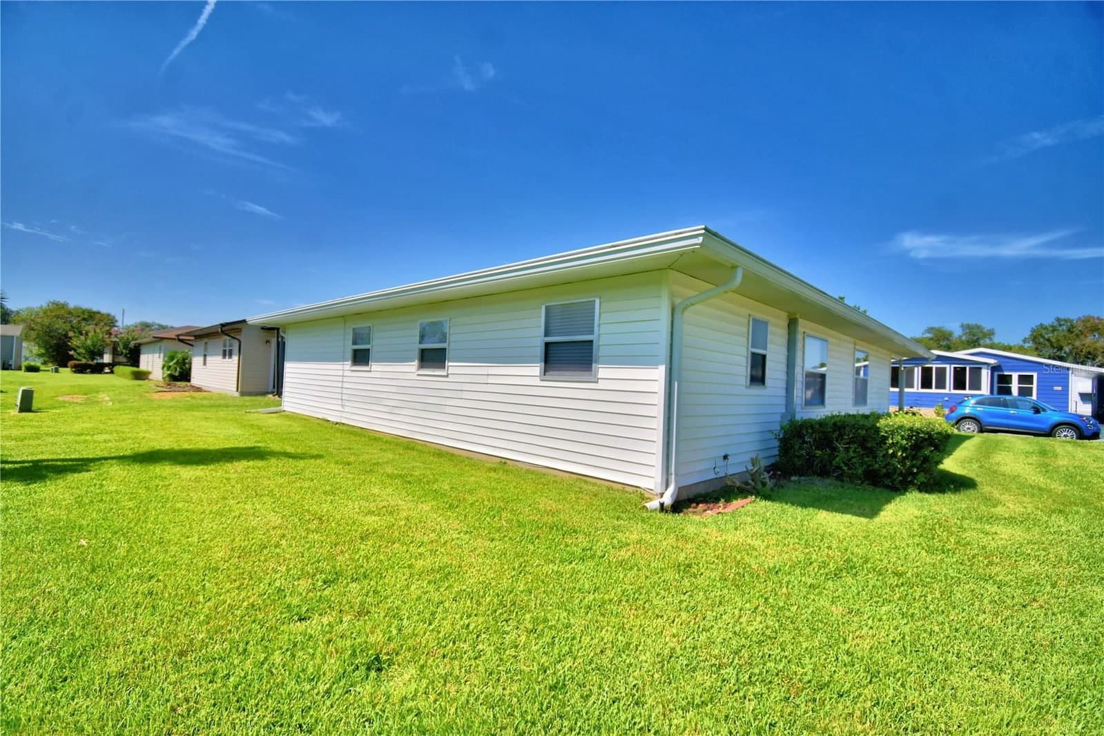 4860 GOLDENVIEW