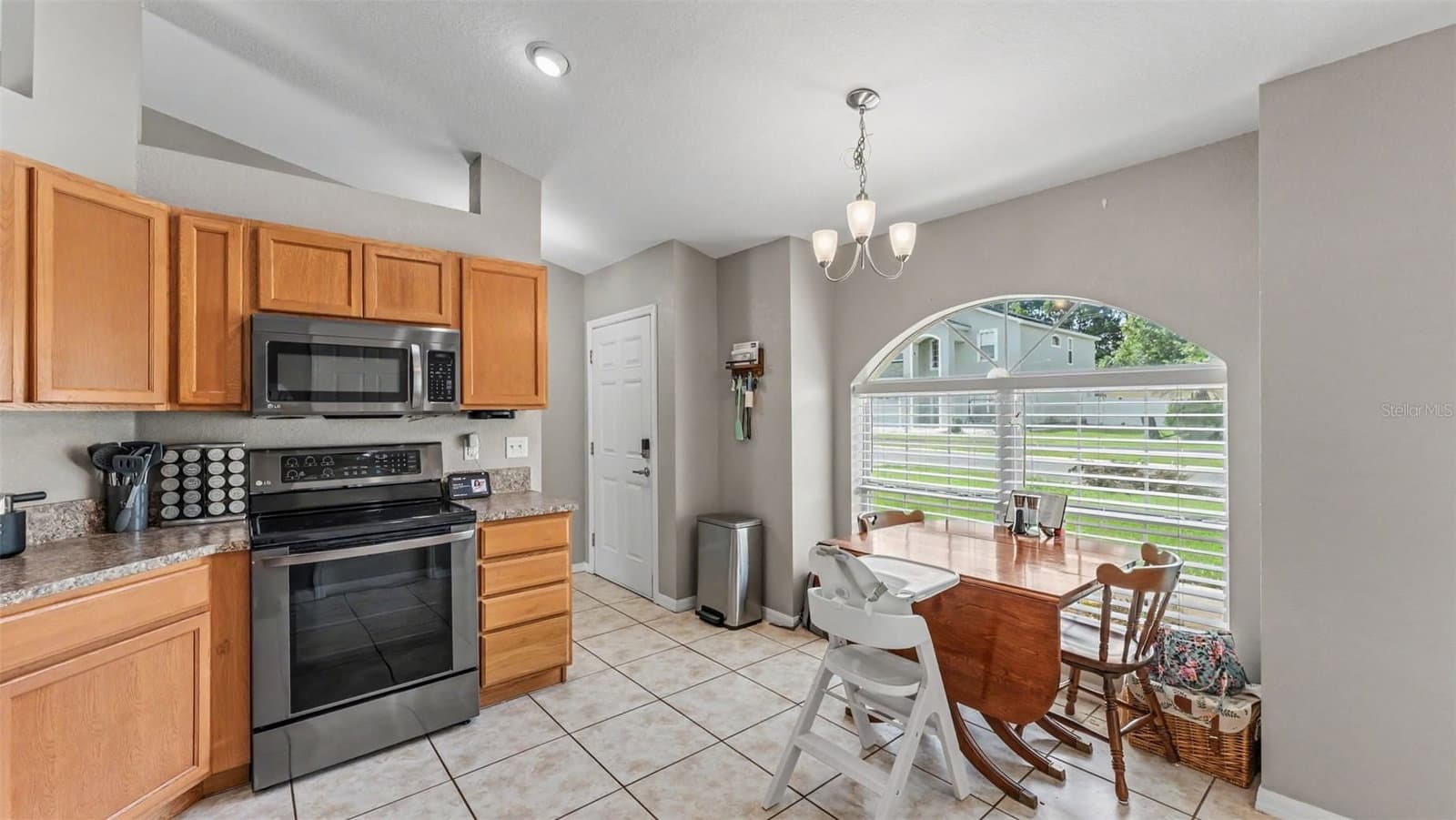 1320 NORMANDY HEIGHTS