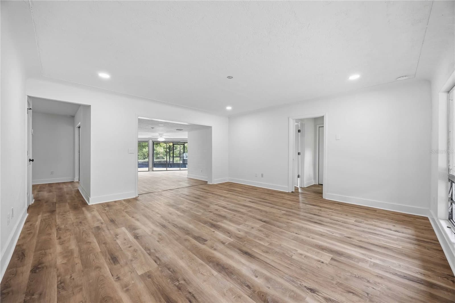 Photo 5 of 5430 TIMBERLANE