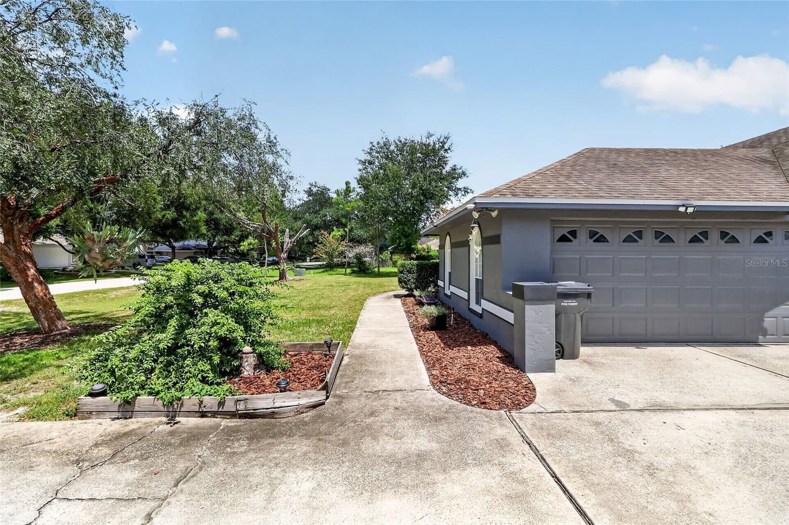5939 WINDWOOD
