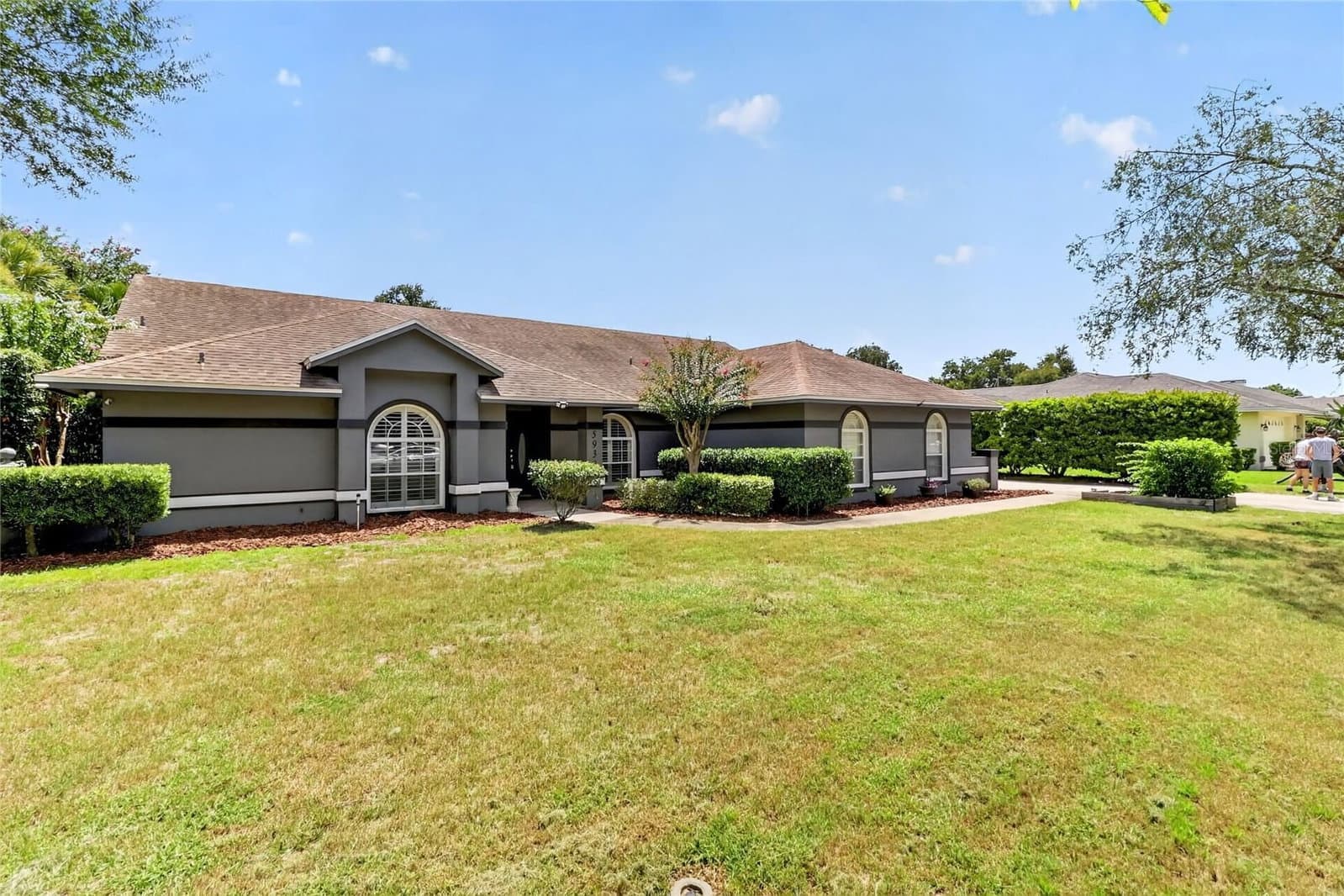 5939 WINDWOOD