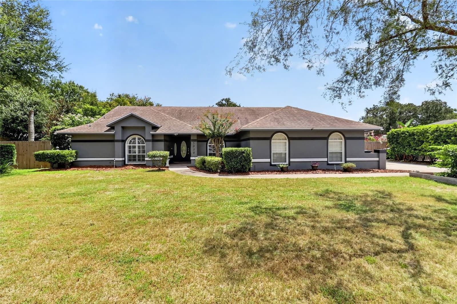 5939 WINDWOOD