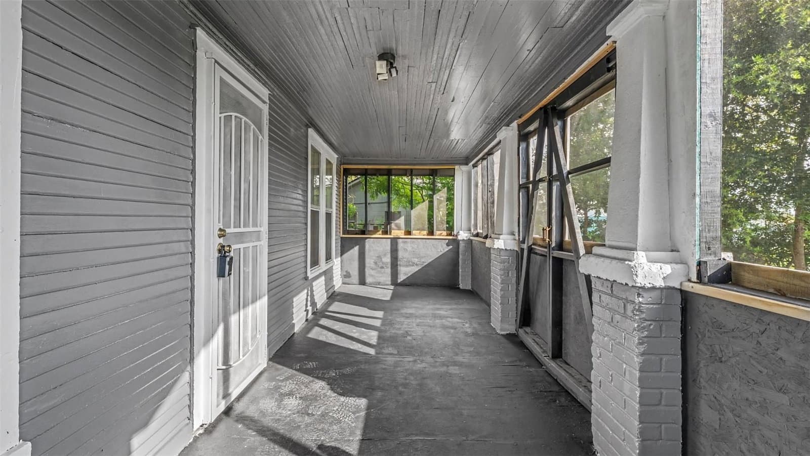 Photo 5 of 1232 WRIGHT