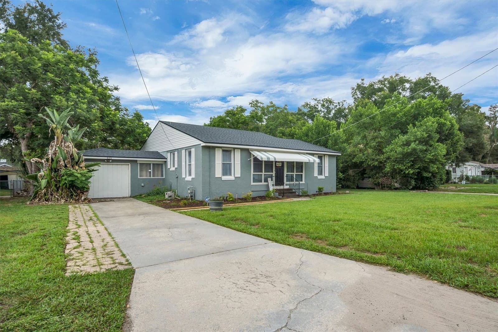 Photo 4 of 615 AVENUE A