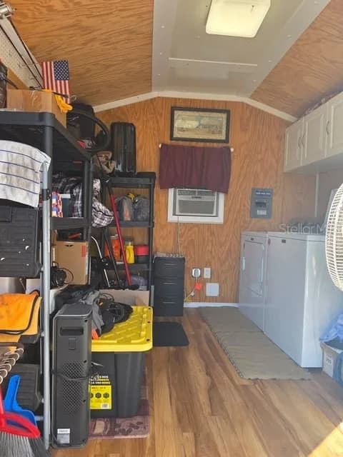 Photo 4 of 2537 LEMONWOOD Avenue