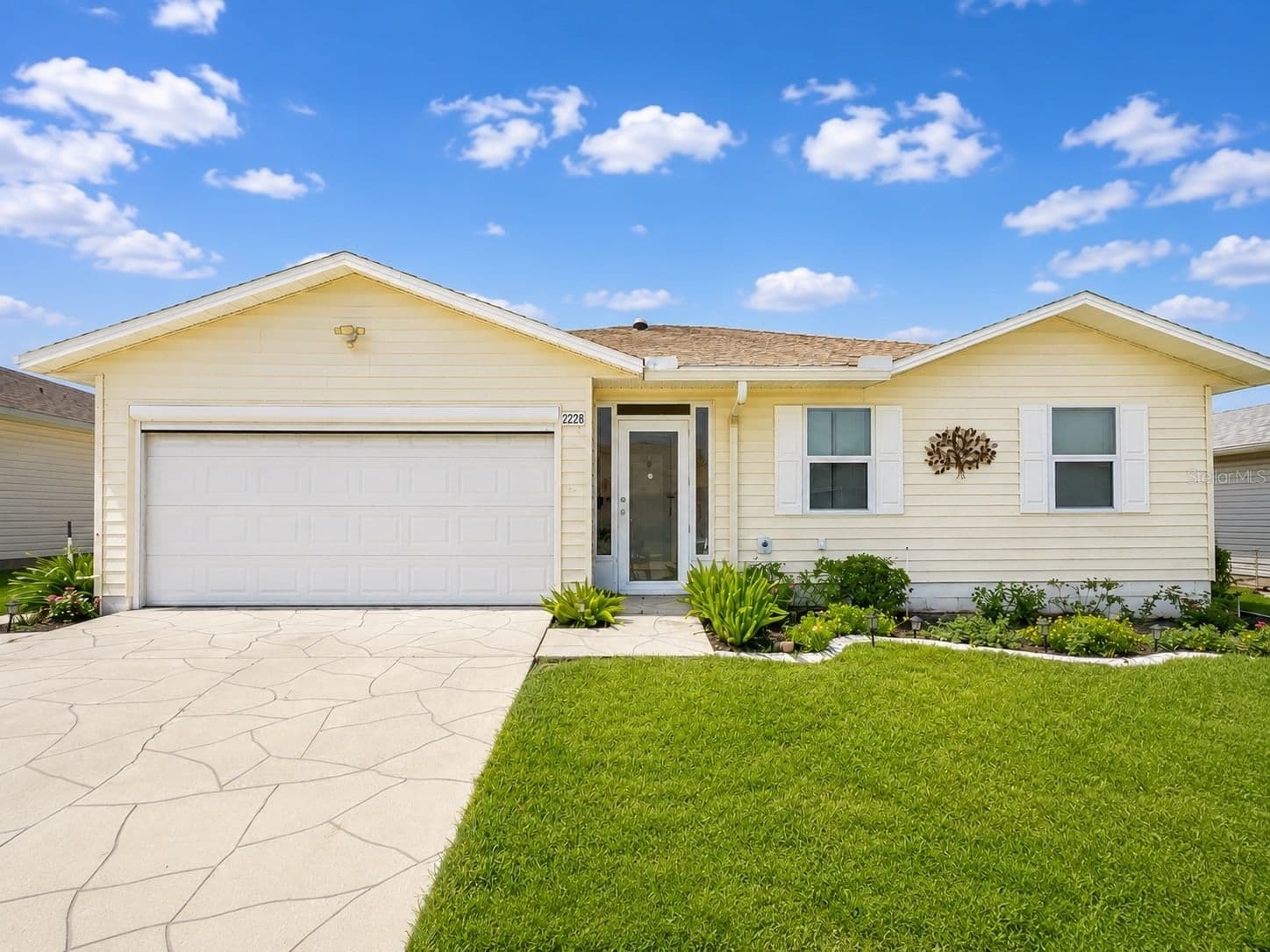 2228 GRAND CYPRESS