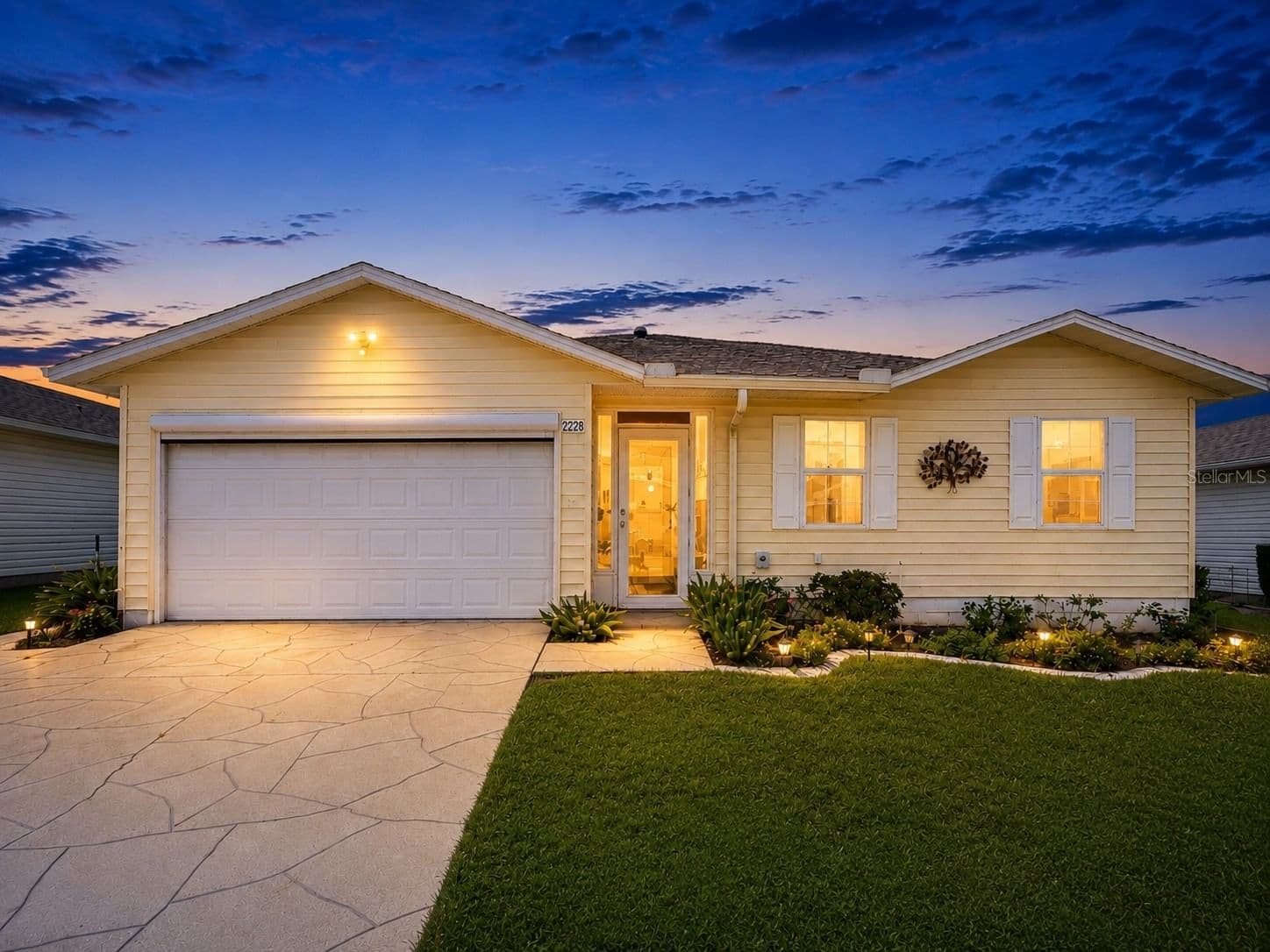 2228 GRAND CYPRESS