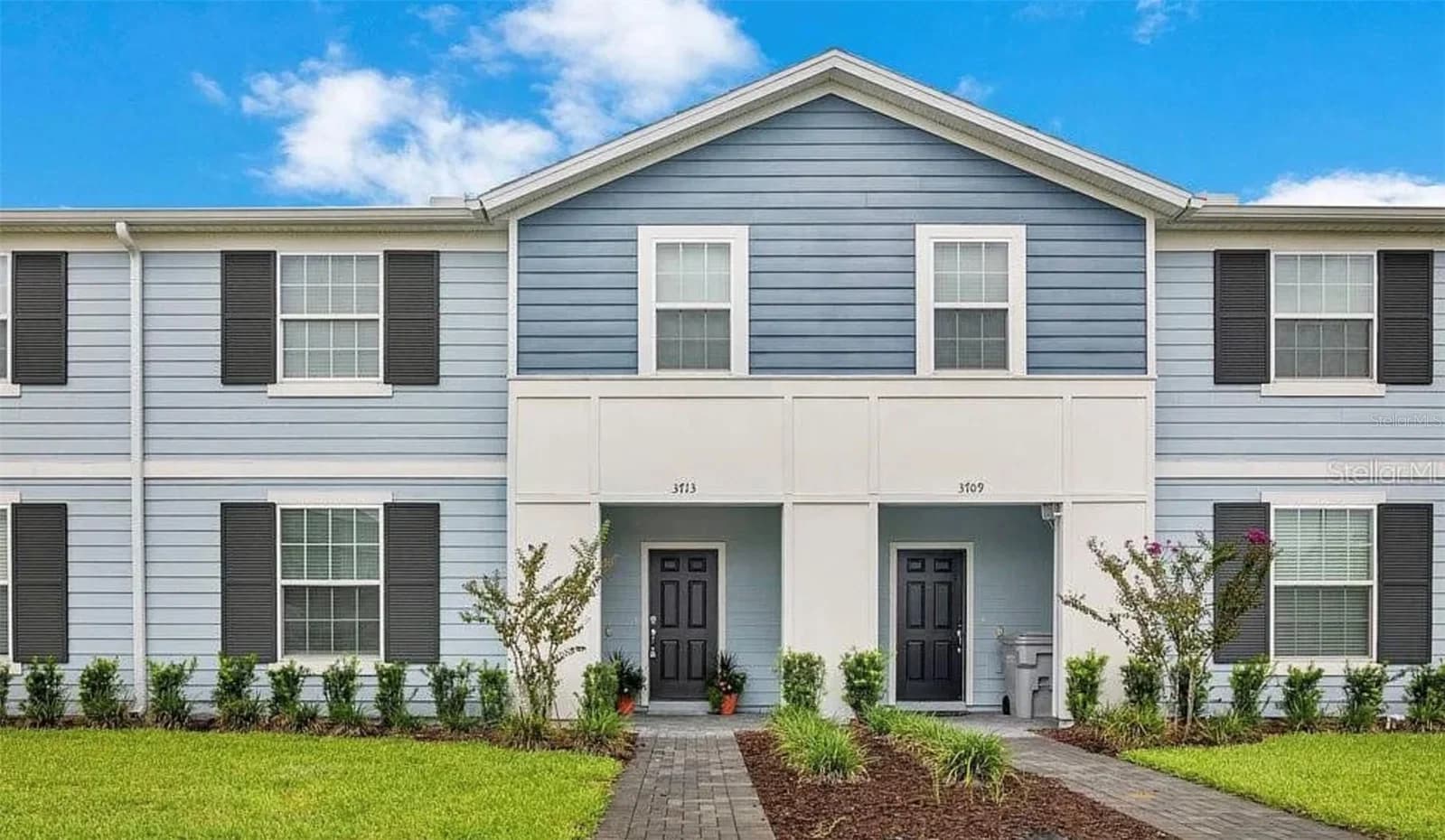 3713 PACIFIC Lane