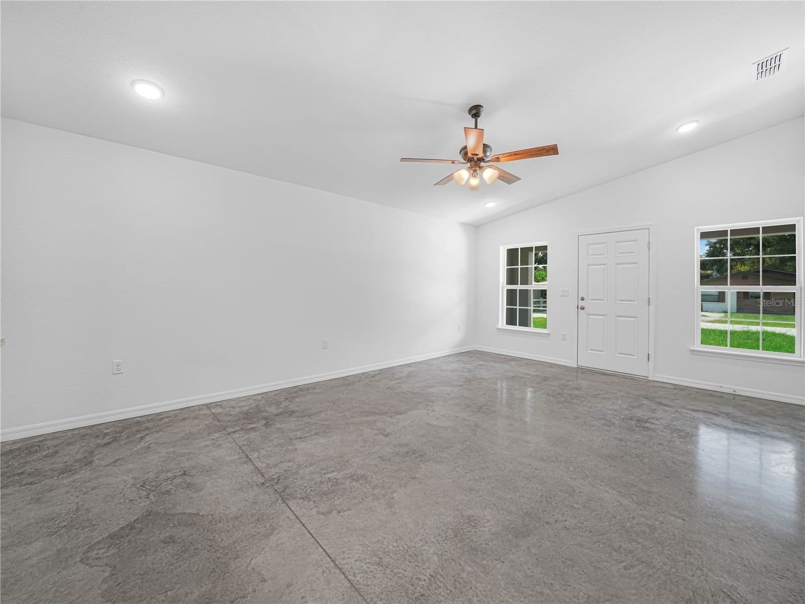 118 HIGHLAND