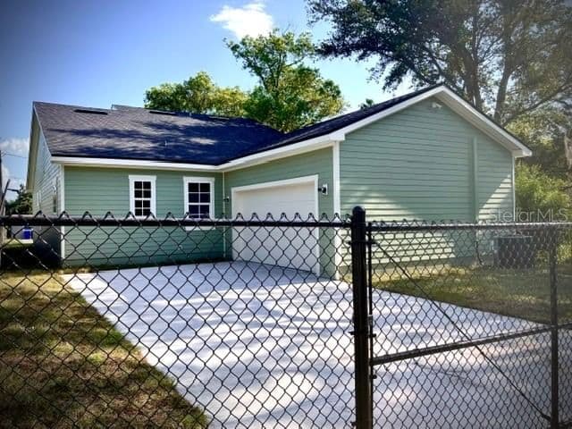 1137 DOROTHY Street