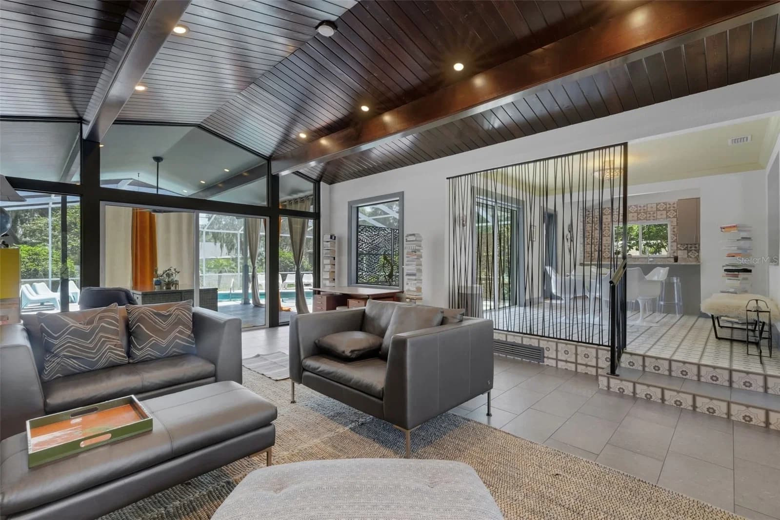 Photo 5 of 2634 COLLINS Avenue