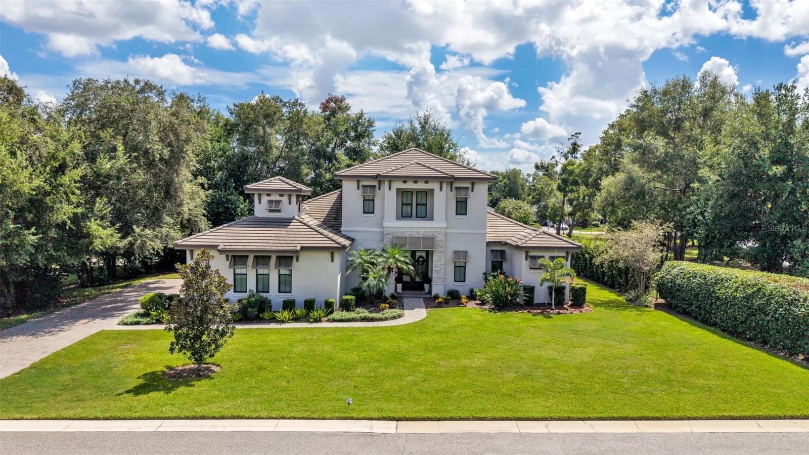 2476 DELPHI Circle