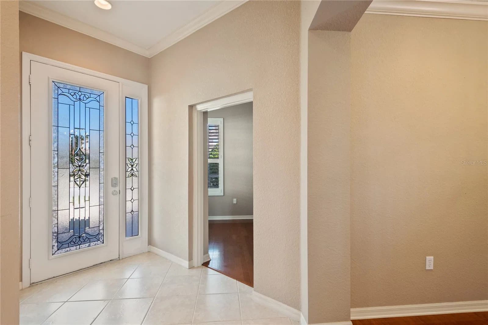 2464 LAUREL GLEN Drive