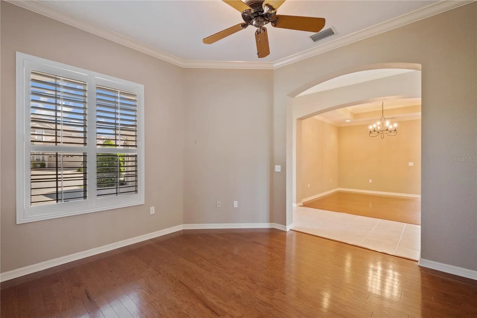 Photo 5 of 2464 LAUREL GLEN Drive