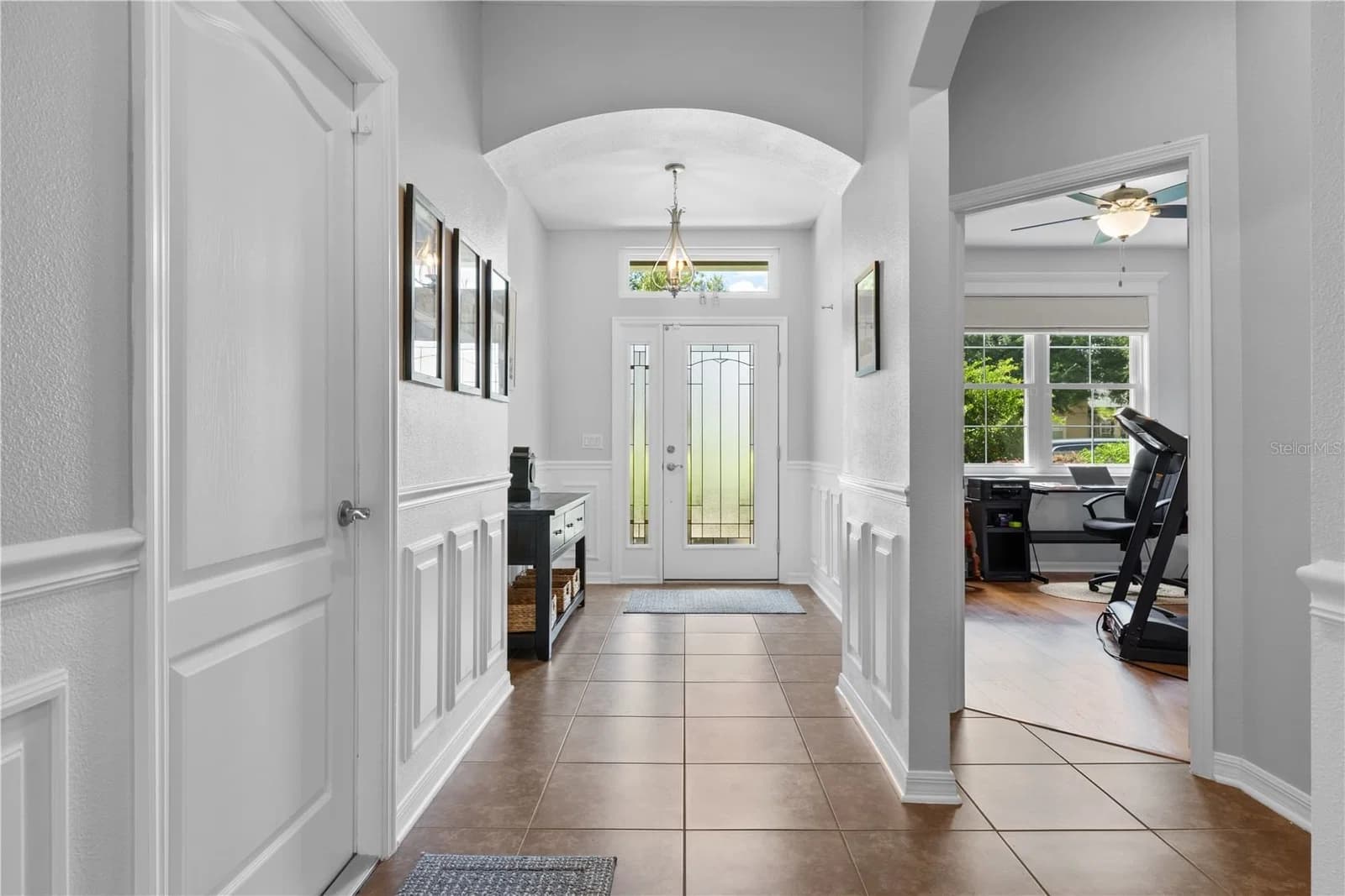 Photo 5 of 115 SAPPHIRE Court