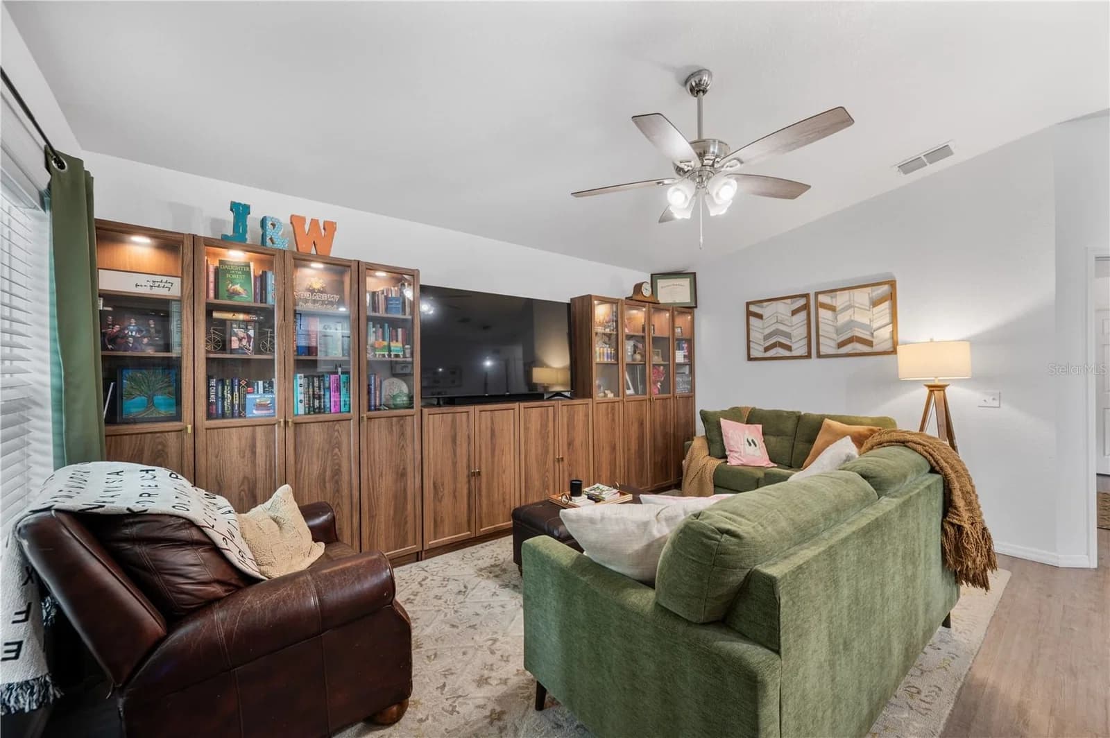 Photo 4 of 1200 NW 33RD Street