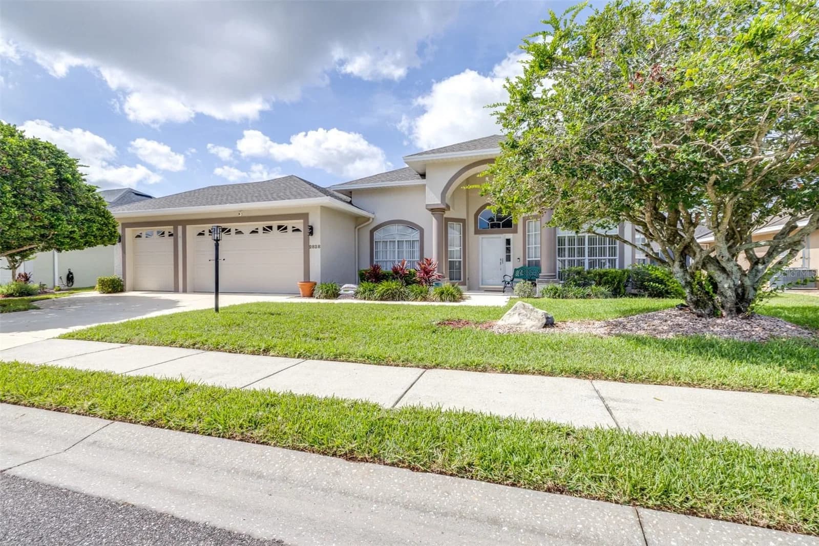 2828 SHAUGHNESSY Way