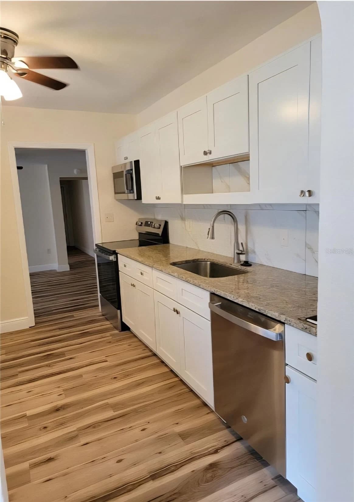 Photo 5 of 540 CLAYTON Avenue