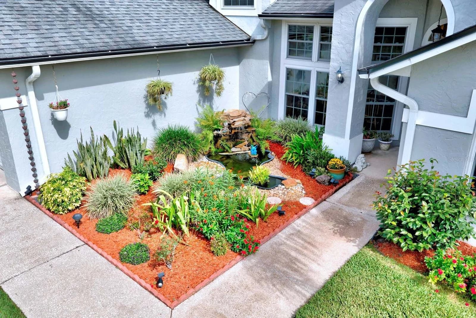 Photo 4 of 5100 ST LUCIA Drive