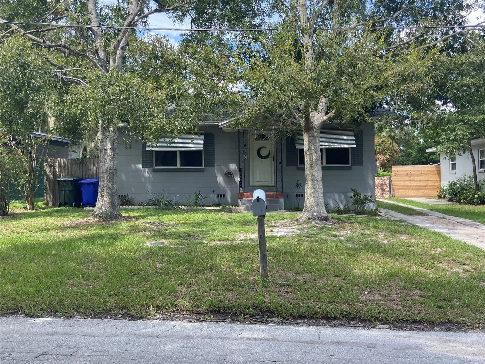608 CHANNING Road