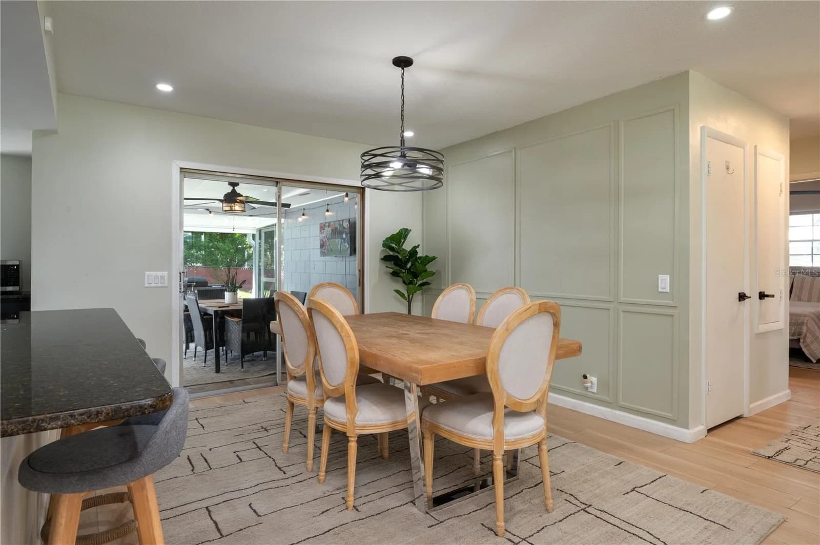 Photo 5 of 101 SANDBURG Lane