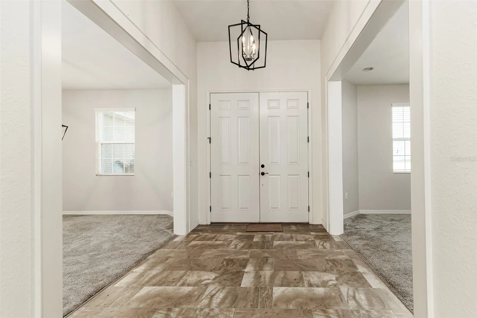 Photo 4 of 1146 ENCLAVE Court