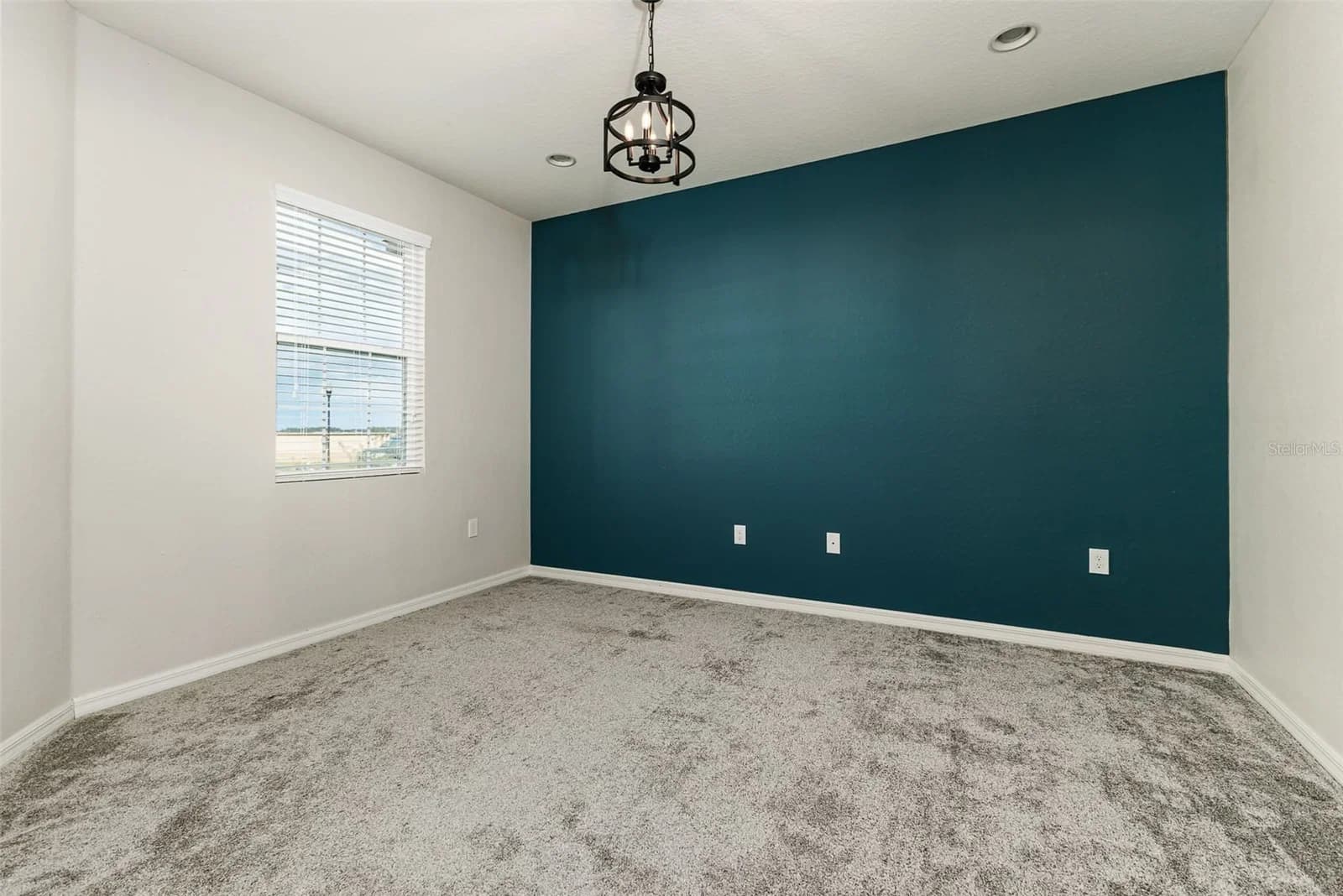 Photo 5 of 1146 ENCLAVE Court
