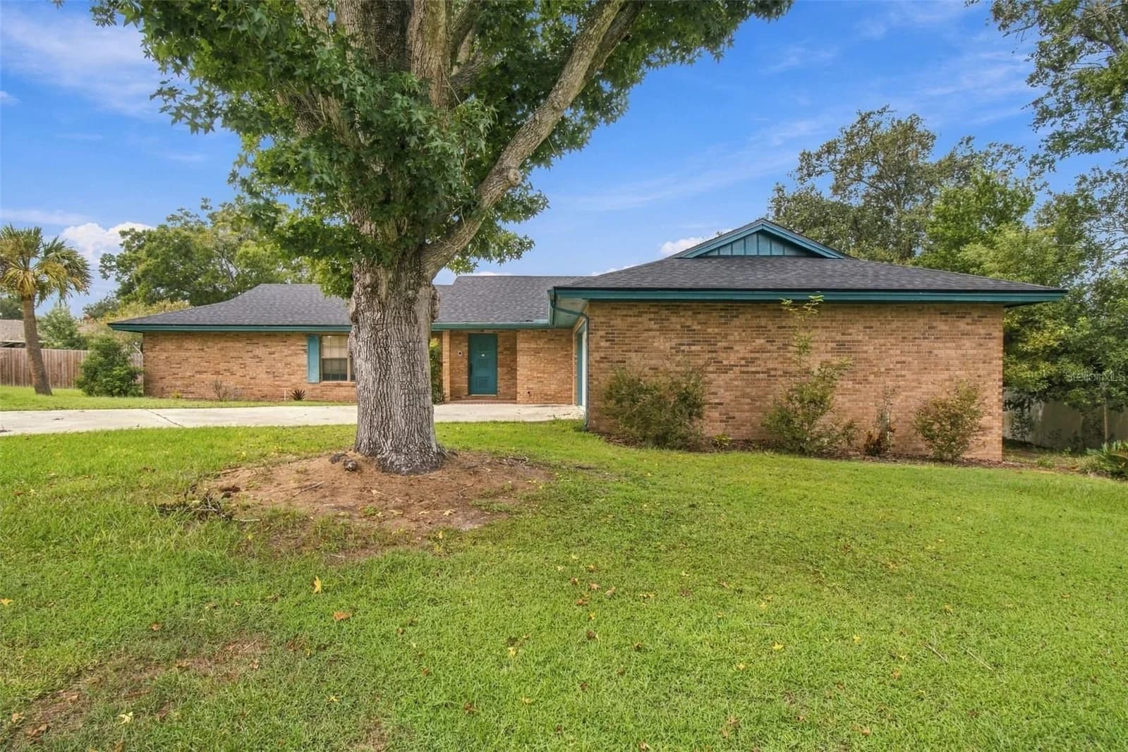 4967 STONECREST Drive