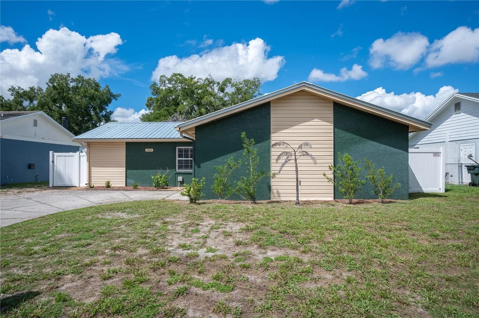 2262 HONEYCOMB Lane