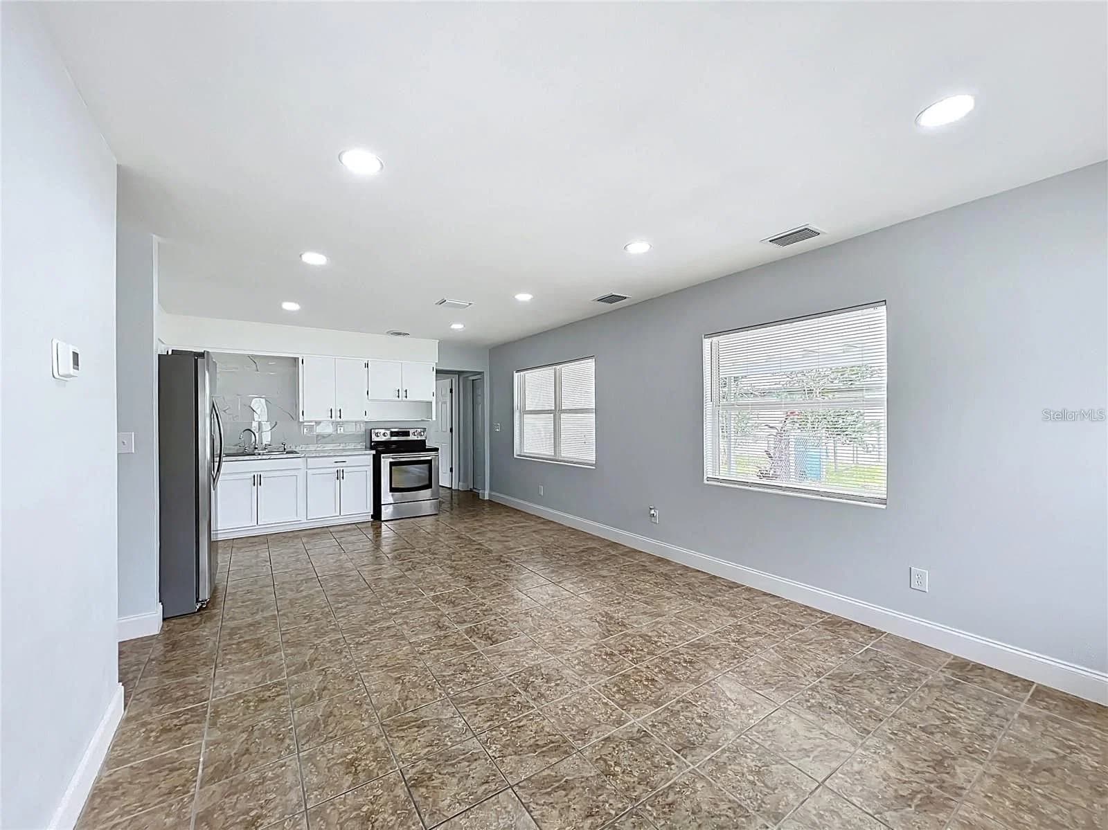 Photo 4 of 1412 LONG Street