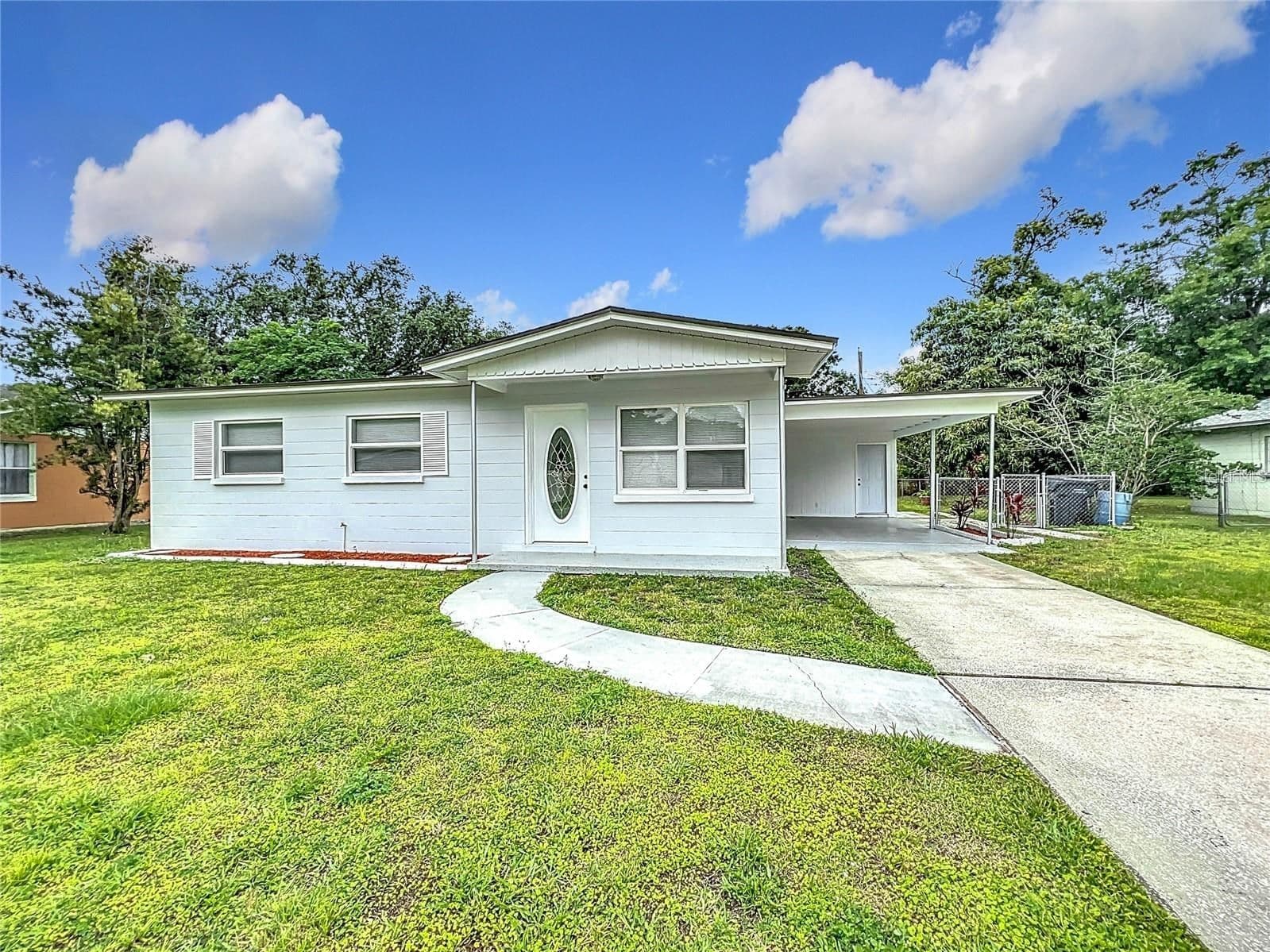 1412 LONG Street