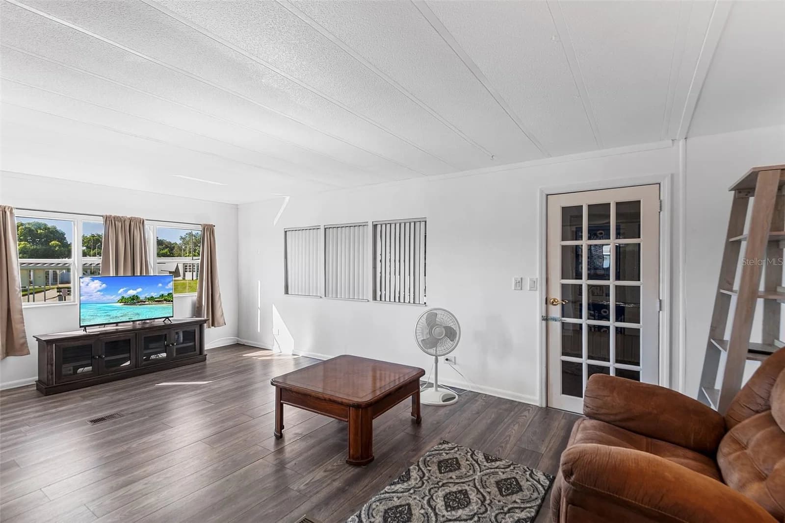 Photo 5 of 115 CHERRYWOOD Drive