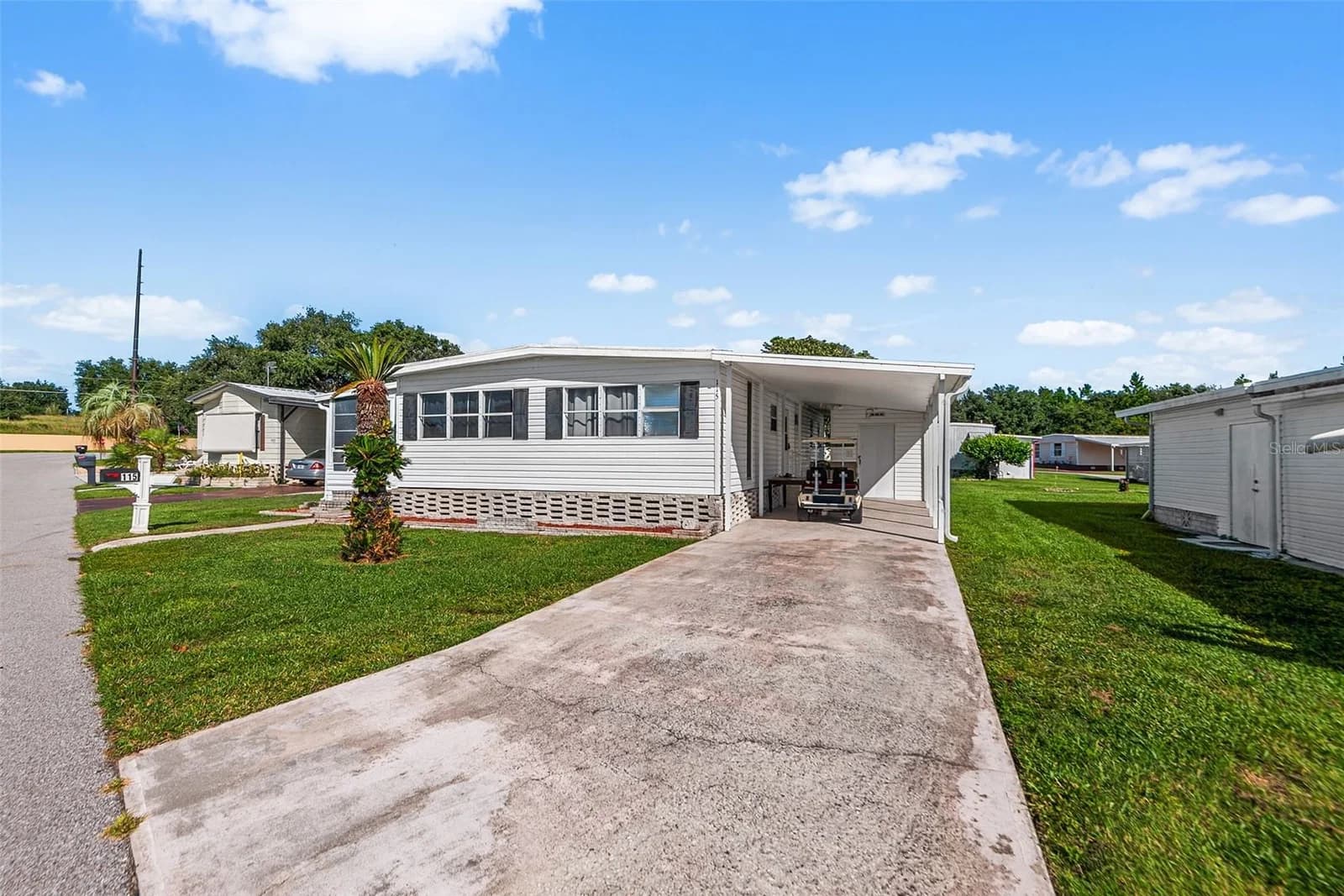 115 CHERRYWOOD Drive