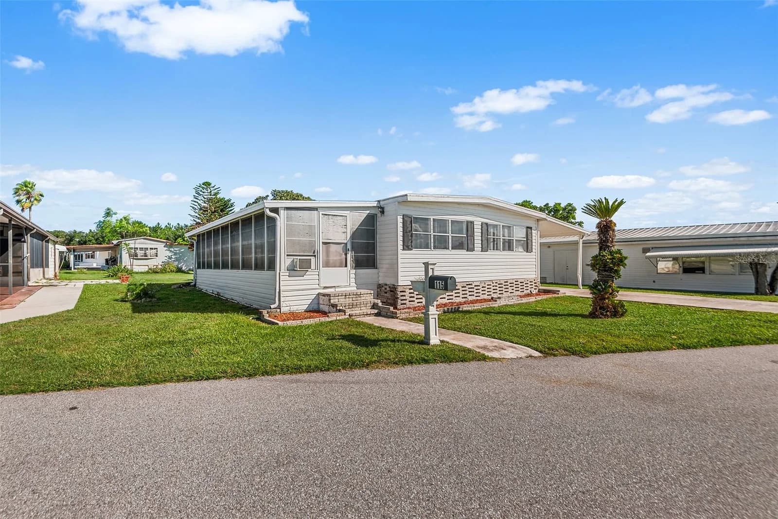 115 CHERRYWOOD Drive