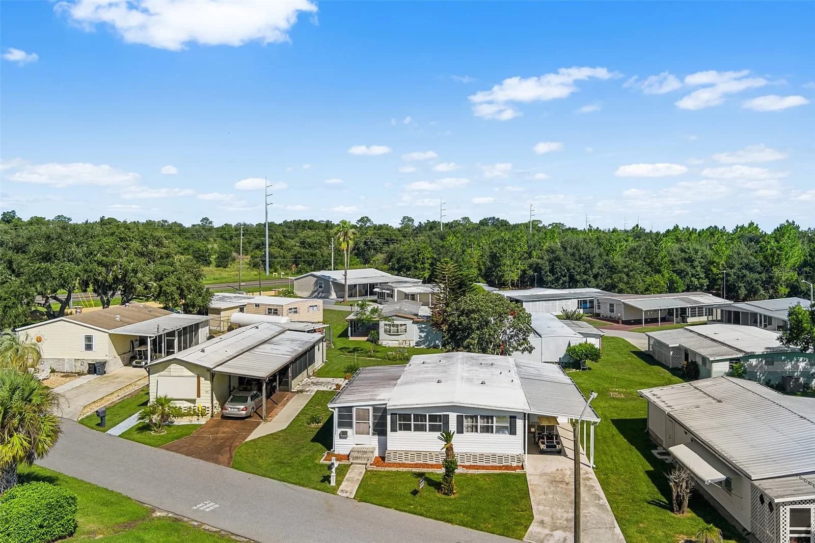 Photo 4 of 115 CHERRYWOOD Drive