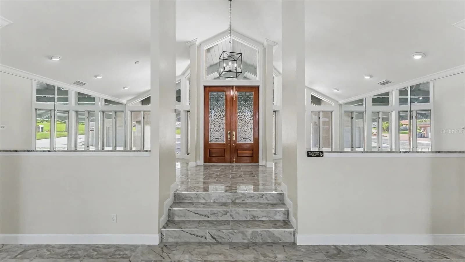 Photo 4 of 5934 PIER PLACE Drive