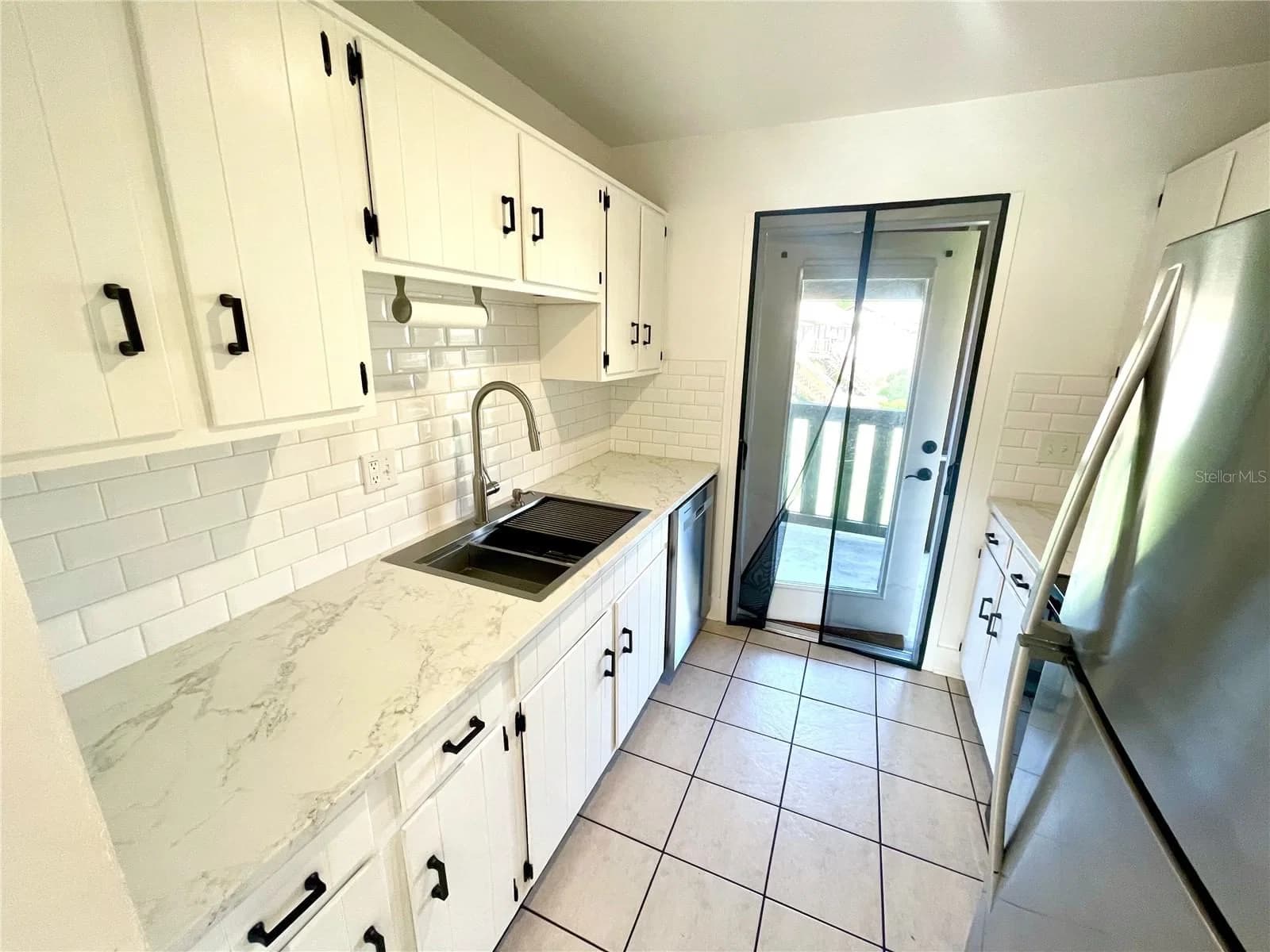 Photo 4 of 5301 HANSEL Avenue #A16