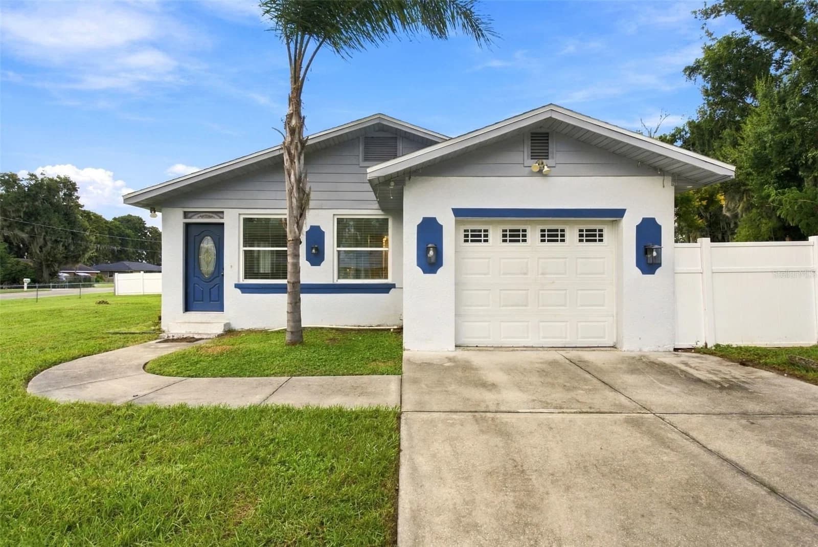 1540 LAKE SHIPP Drive
