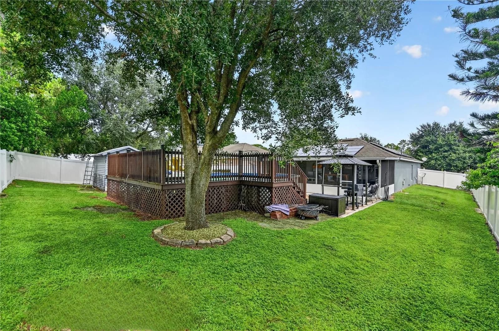 1015 NAES Lane