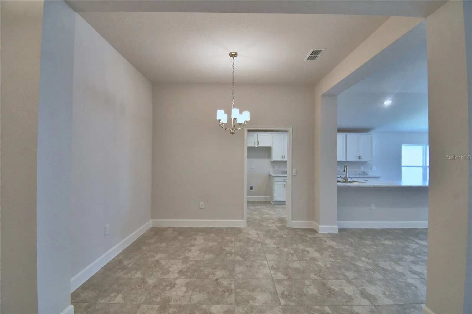 Photo 4 of 4511 SUNDEW Lane
