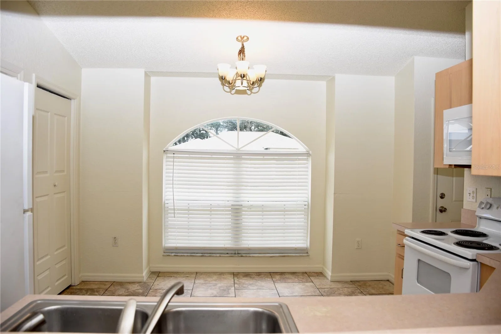 5814 DRIFTWOOD Drive